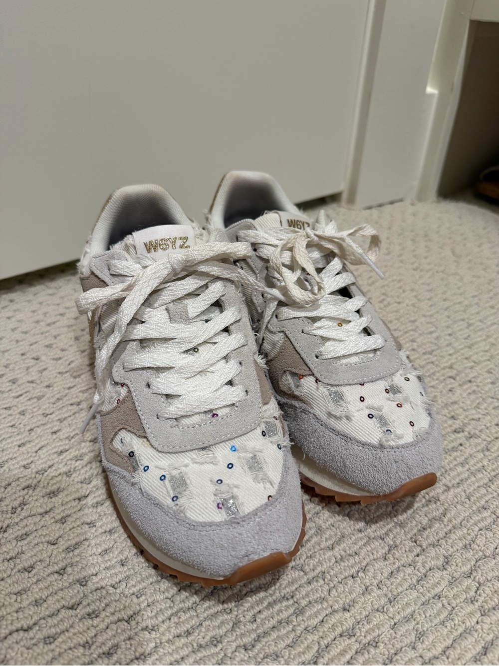 W6YZ sneakers